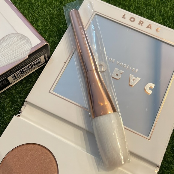 Lorac Cue the Confetti Highlighter and Blush Palette and Brush - Picture 3 of 5